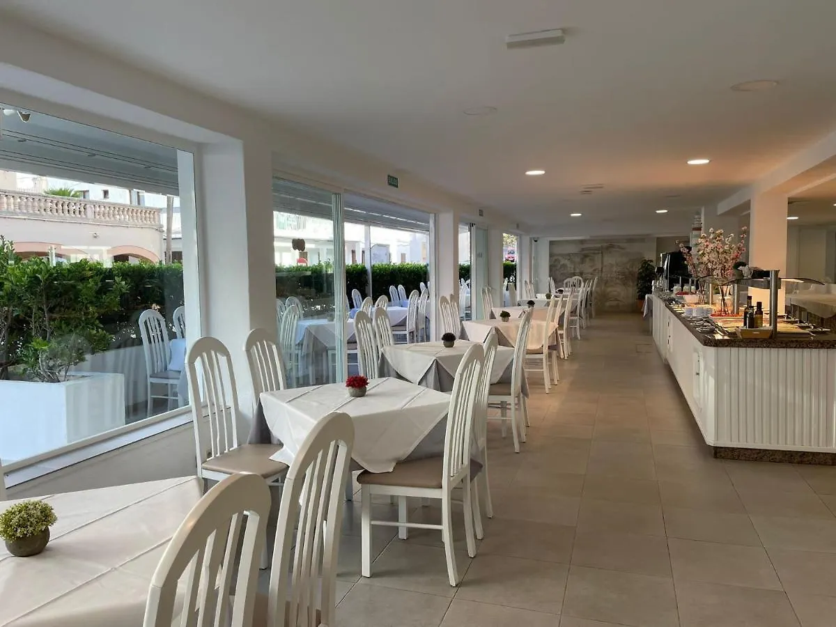 ***  Hotel Chevy & Suites Cala Ratjada  Spain
